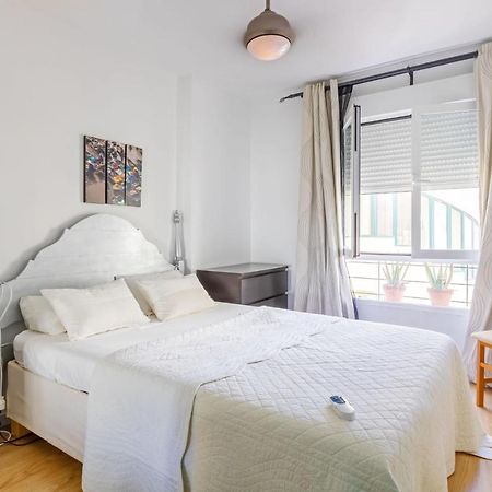 Colours Apartment And Garage Historical Center 4 Pax Sevilha Exterior foto