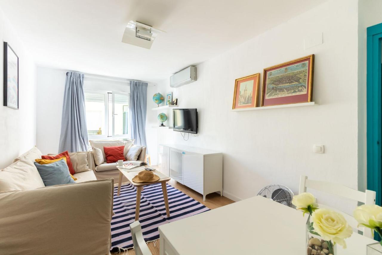 Colours Apartment And Garage Historical Center 4 Pax Sevilha Exterior foto