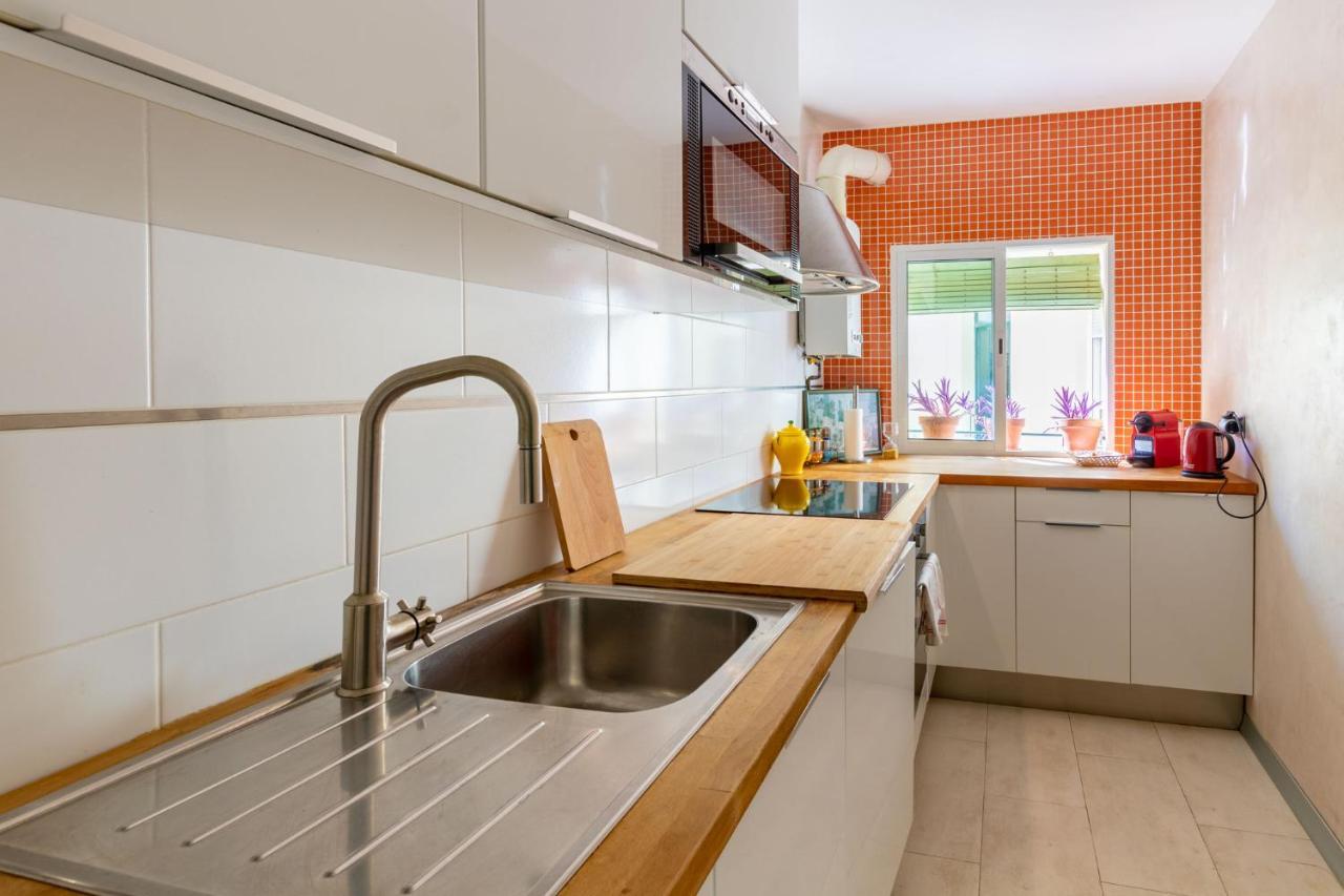 Colours Apartment And Garage Historical Center 4 Pax Sevilha Exterior foto