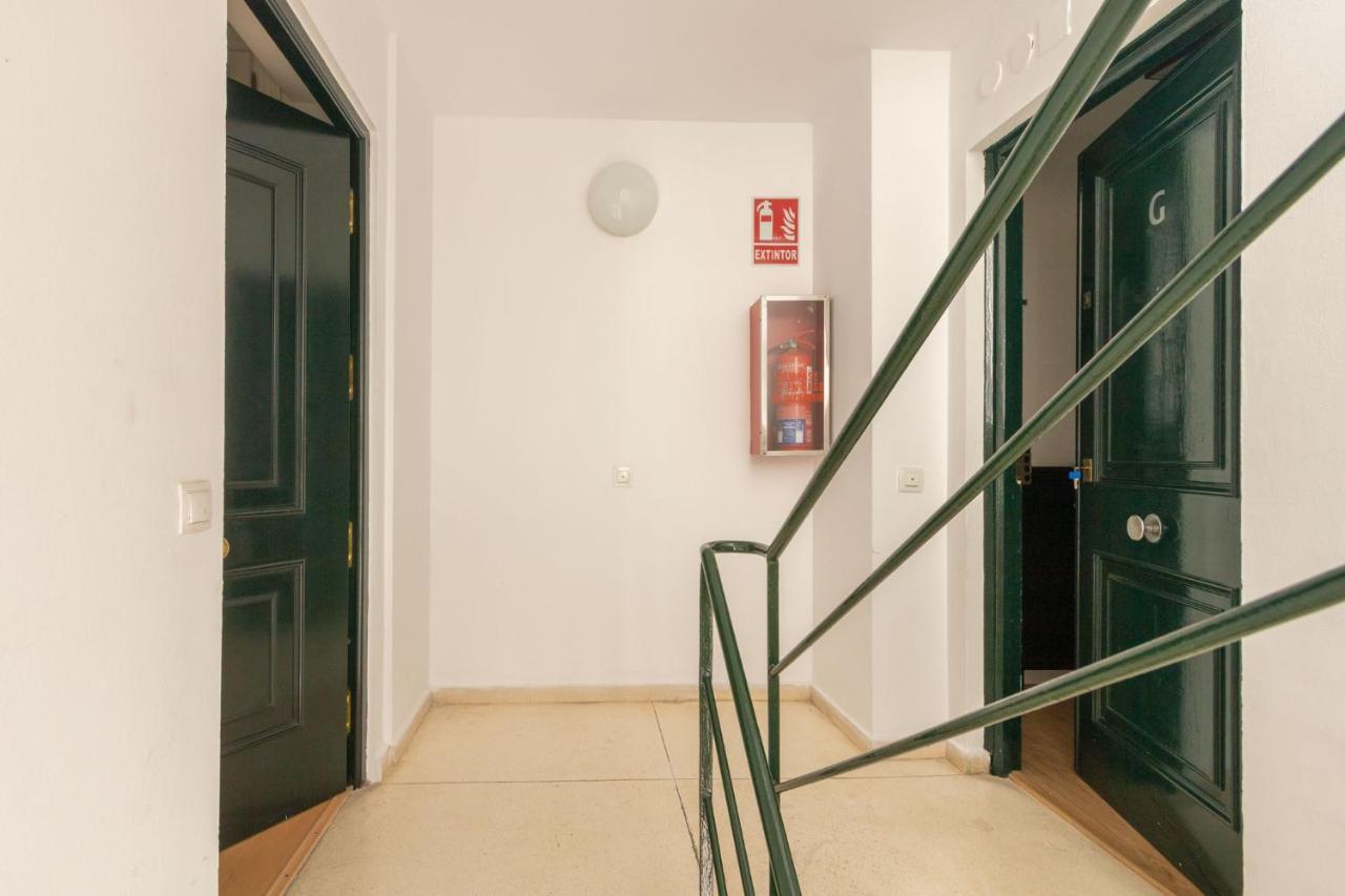 Colours Apartment And Garage Historical Center 4 Pax Sevilha Exterior foto